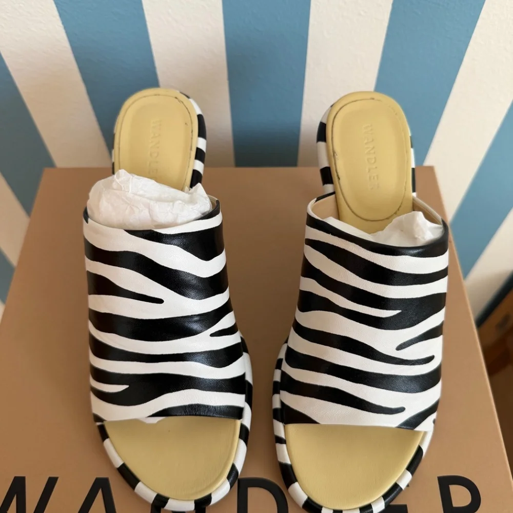 WANDLER June Zebra Mule Sandals - Picture 5 of 6